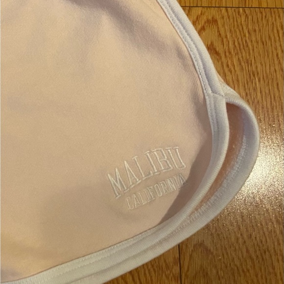Brandy Melville Lisette Malibu Shorts in Baby Pink - Picture 2 of 7